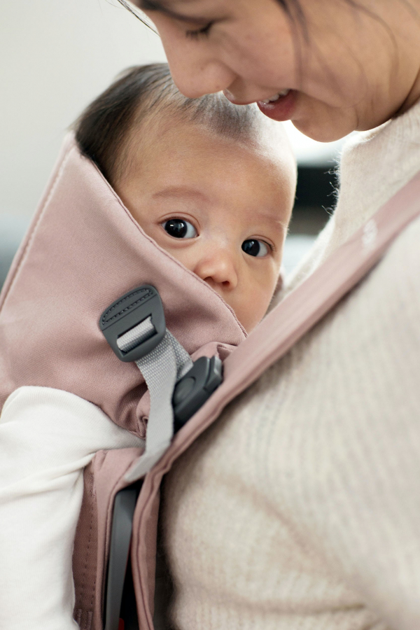 Рюкзак-кенгуру для младенцев Baby Bjorn Mini (Pastel, Cotton)