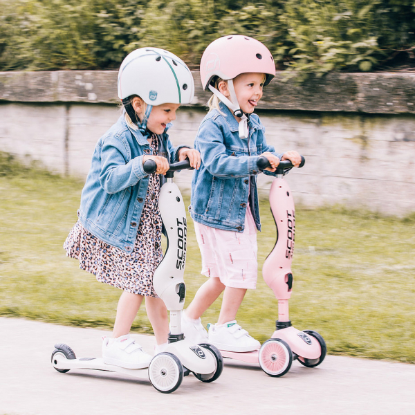 Детский защитный шлем Scoot and Ride,пастельно-розовый, с фонариком, 45-51 cм